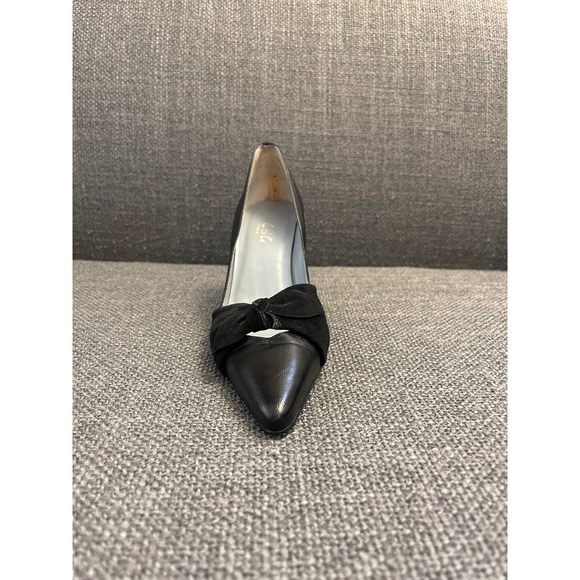 BCBG Paris Black Suede Pump Heels Size 6 - Picture 5 of 11